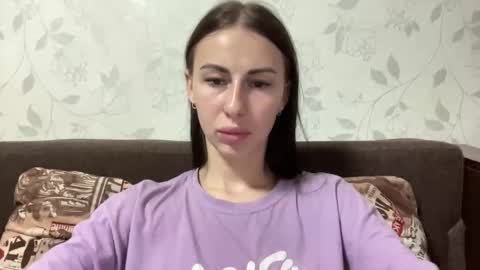 Anna online show from November 14, 2025, 1:32 pm