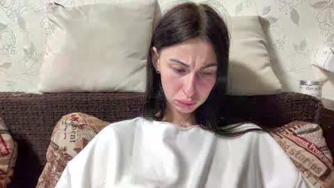 Anna online show from April 8, 2026, 10:54 pm