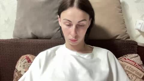 Anna online show from April 19, 2026, 7:38 pm