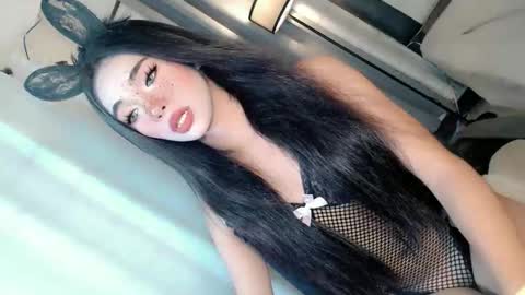 call_me_nina online show from June 1, 2026, 1:51 am