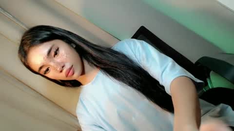 call_me_nina online show from June 12, 2026, 3:38 am