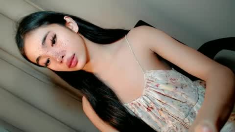 Snapshot of call_me_nina chatting on June 20, 2026, 1:09 am call_me_nina online show from June 20, 2026, 1:09 am