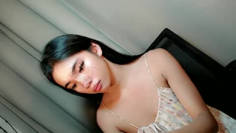 Snapshot of call_me_nina chatting on June 22, 2026, 11:40 am call_me_nina online show from June 22, 2026, 11:40 am