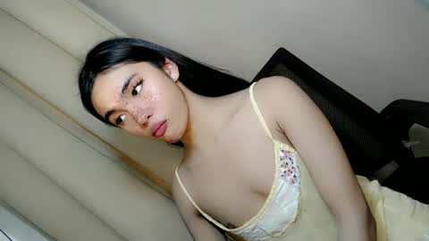 Snapshot of call_me_nina chatting on June 25, 2026, 7:46 am call_me_nina online show from June 25, 2026, 7:46 am