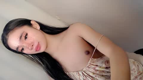 Snapshot of call_me_nina chatting on July 10, 2026, 12:48 am call_me_nina online show from July 10, 2026, 12:48 am
