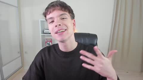 Hey I am Calvin  online show from January 25, 2025, 7:07 pm