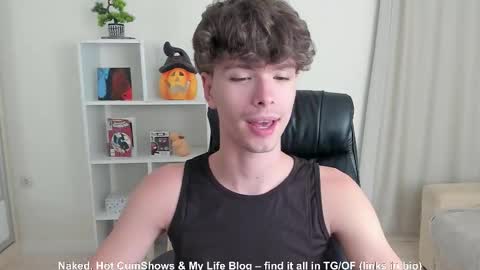 Hey I am Calvin  online show from September 9, 2025, 6:07 pm