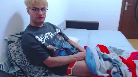 Calvinjohnlad online show from January 20, 2025, 8:29 pm