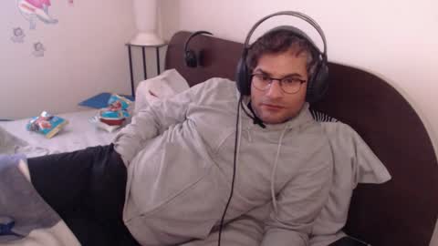 Calvinjohnlad online show from November 7, 2025, 6:35 am