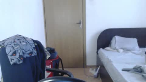 Snapshot of calvinjohnlad chatting on January 7, 2026, 11:56 am Calvinjohnlad online show from January 7, 2026, 11:56 am