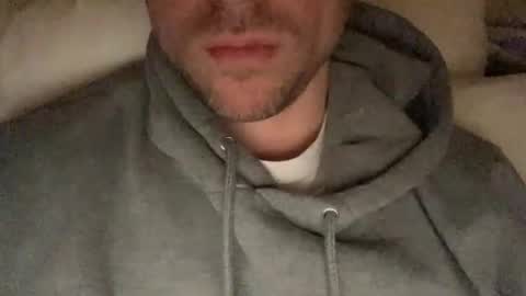 calvinzz online show from January 2, 2025, 8:02 pm