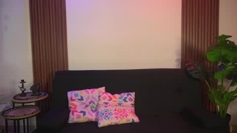 Calypso and Kayla online show from April 9, 2026, 12:43 am