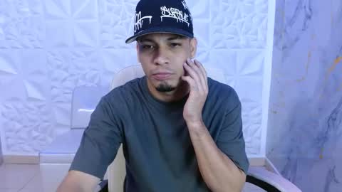 cam_xman online show from April 11, 2026, 12:53 pm