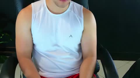 camara110 online show from February 27, 2025, 11:15 pm