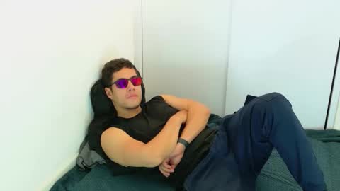 camara110 online show from October 30, 2025, 12:34 am