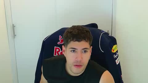 camara110 online show from December 14, 2025, 12:05 am