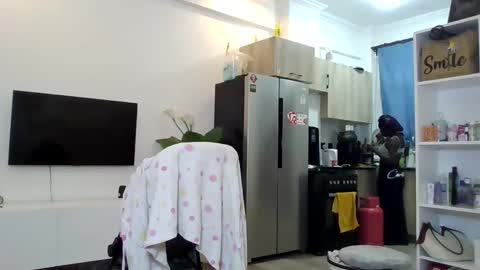 Princess online show from December 1, 2025, 9:47 am