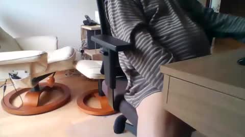 camcologne online show from September 30, 2025, 7:35 am