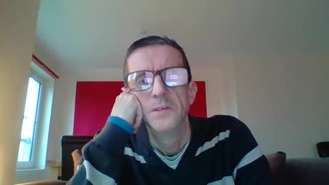 cameraaa online show from November 9, 2025, 11:30 am