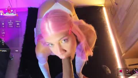 INDEPENDENT MODEL online show from April 18, 2026, 3:21 am
