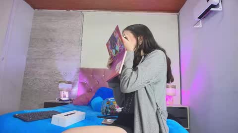 cameron_april online show from November 5, 2025, 12:16 pm