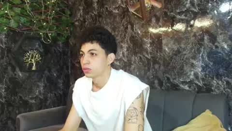 Snapshot of cameron_lux4 chatting on January 15, 2026, 12:54 pm CAMERON online show from January 15, 2026, 12:54 pm