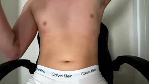 camerondez20 online show from May 29, 2026, 11:08 am