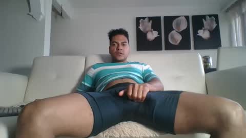 Stiven online show from December 4, 2025, 4:38 pm