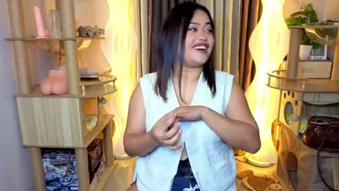 Snapshot of camgirl_jade chatting on July 7, 2026, 7:23 am Jade online show from July 7, 2026, 7:23 am