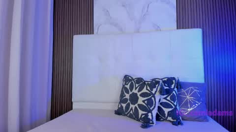 cami_adamss online show from April 23, 2026, 11:53 am