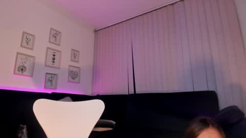 Camila cruz online show from January 8, 2025, 2:25 am