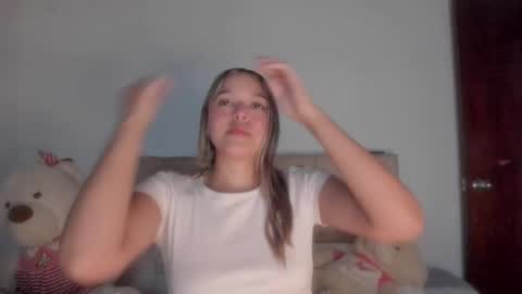 Snapshot of cami_hunter chatting on February 27, 2026, 6:08 pm online show from February 27, 2026, 6:08 pm