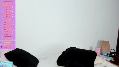 camii  online show from February 26, 2025, 4:36 am