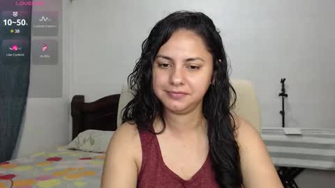 Snapshot of cami_valbuena chatting on February 3, 2026, 1:48 am Camila Valbuena online show from February 3, 2026, 1:48 am