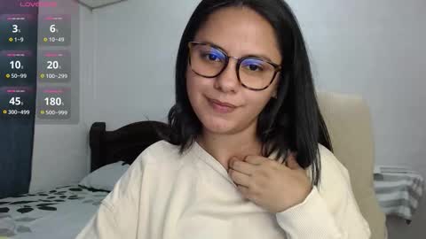 Snapshot of cami_valbuena chatting on February 26, 2026, 1:15 am Camila Valbuena online show from February 26, 2026, 1:15 am