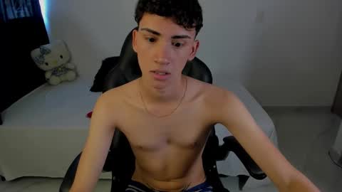 Snapshot of camiboy666 chatting on November 26, 2025, 6:42 pm Camilo online show from November 26, 2025, 6:42 pm