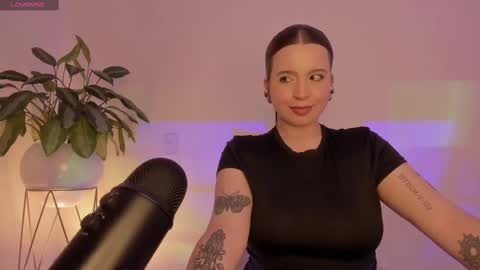 camila   online show from March 6, 2025, 1:27 am