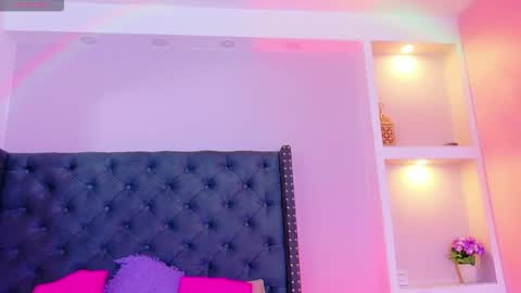 camiestrada online show from January 16, 2026, 11:47 am