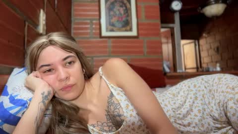 camii19y online show from November 19, 2025, 5:46 pm