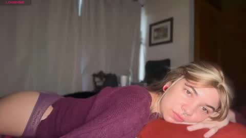 camii19y online show from March 24, 2026, 9:09 pm