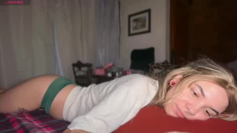 camii19y online show from April 21, 2026, 2:51 am