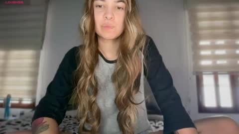 camii19y online show from April 21, 2026, 9:17 pm