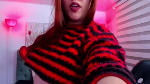 Camila Osorio online show from February 16, 2025, 3:37 am