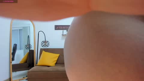 Camila online show from January 29, 2025, 3:33 am