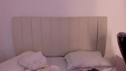 Cami online show from February 10, 2025, 7:28 pm