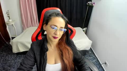 Snapshot of camila_bj chatting on June 1, 2026, 2:35 am camila_bj online show from June 1, 2026, 2:35 am