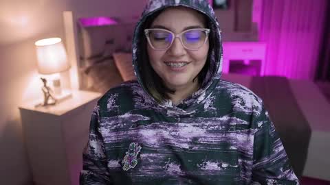 Camila buitrago online show from December 13, 2024, 2:43 am