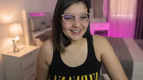 Camila buitrago online show from January 1, 2025, 5:55 pm