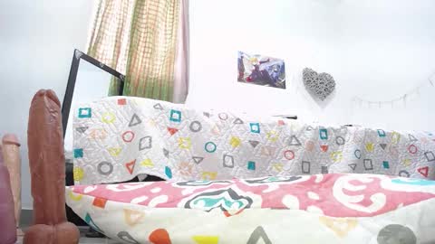 Camila online show from February 6, 2026, 8:34 pm