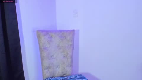  s online show from February 27, 2025, 9:14 pm